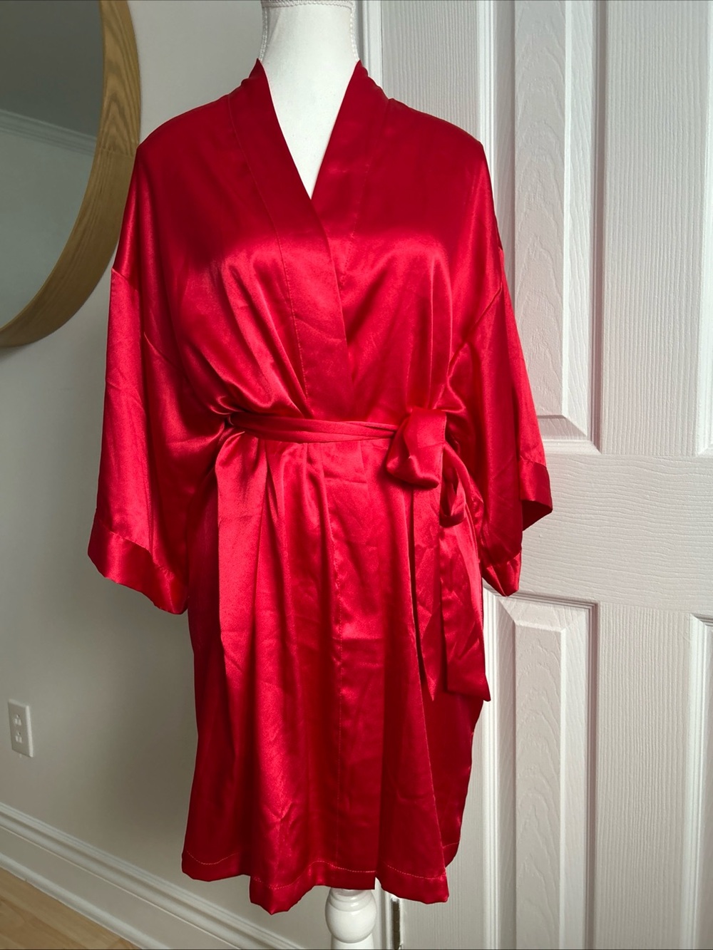 Victoria’s Secret Red Satin Kimono Robe - Women's Intimates & Sleepwear Sz SM
